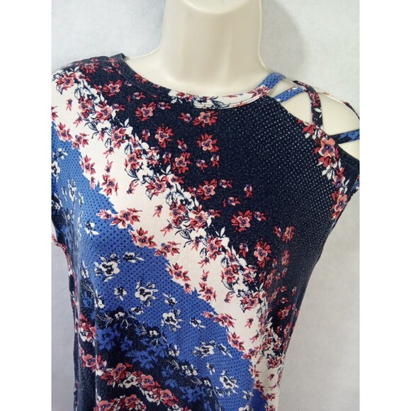 24/7 by‎ maurices women medium floral criss-cross blue Short Sleeve - Picture 6 of 14